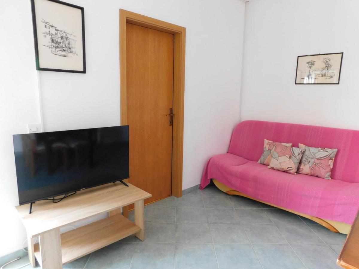 Apartmani Salus Pag Town Eksteriør billede