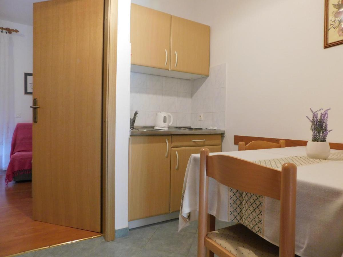 Apartmani Salus Pag Town Eksteriør billede