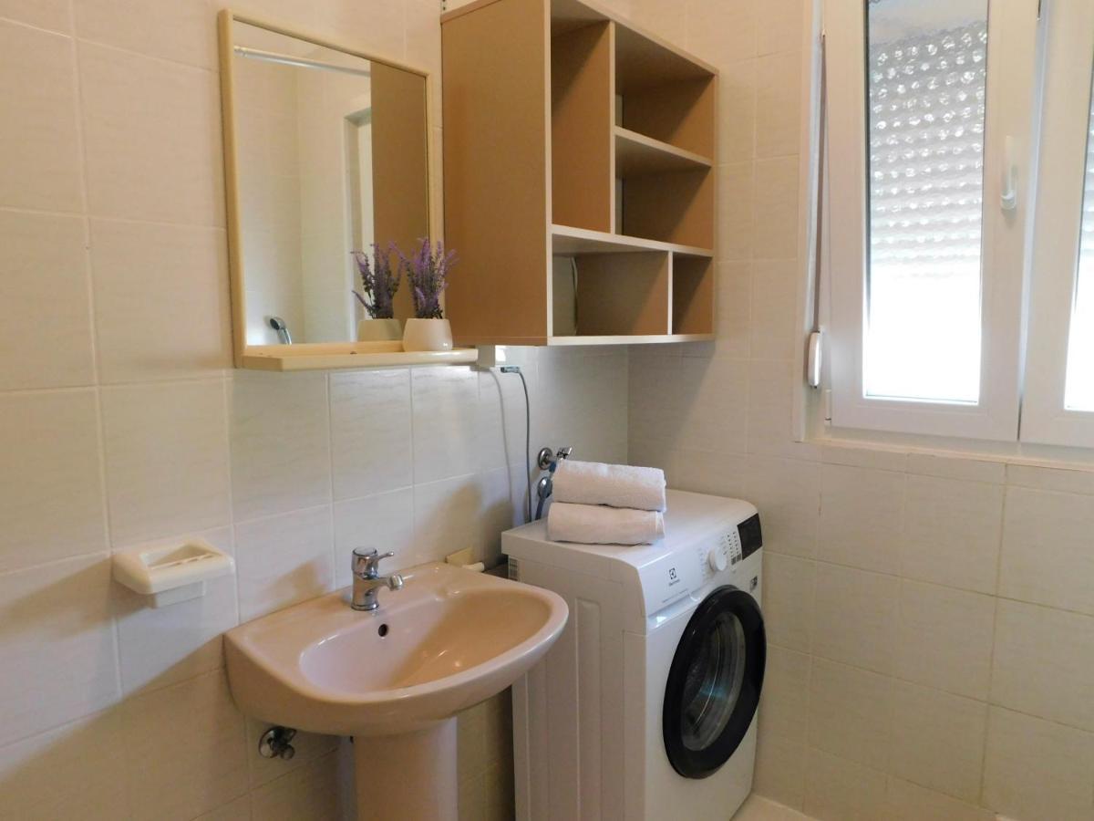 Apartmani Salus Pag Town Eksteriør billede