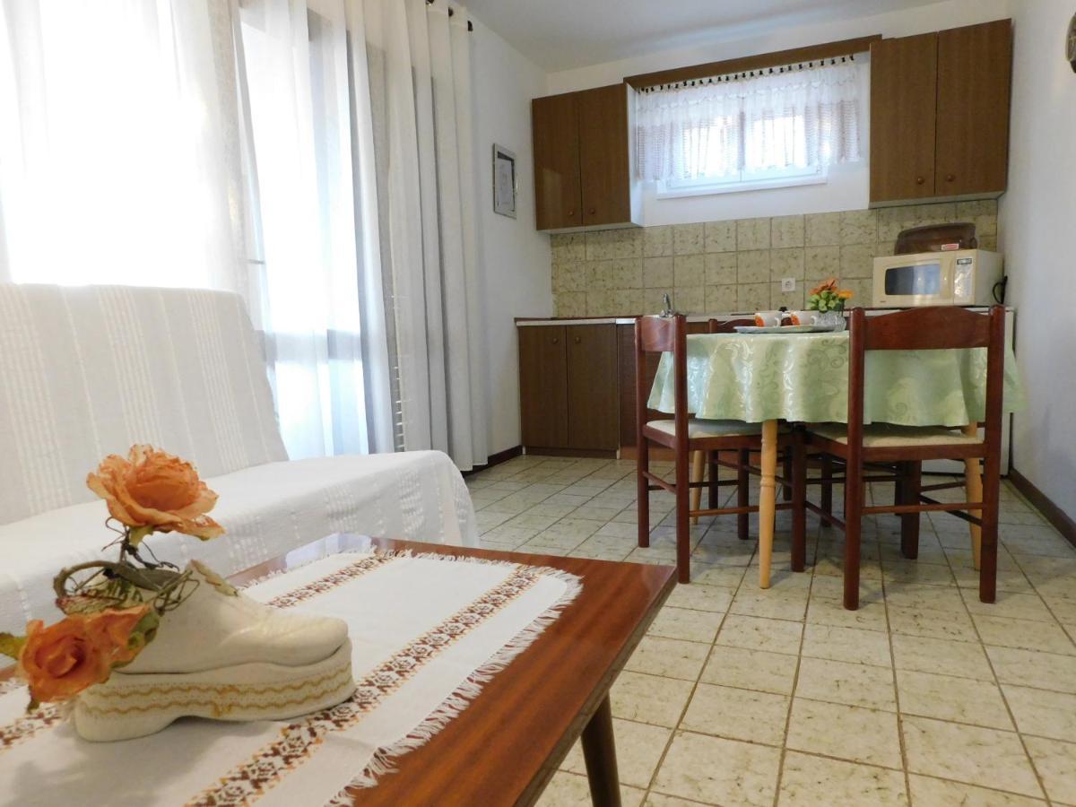 Apartmani Salus Pag Town Eksteriør billede