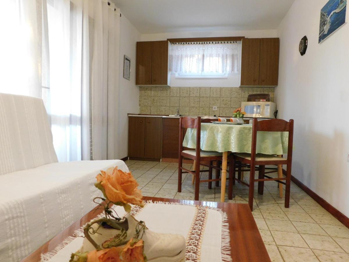 Apartmani Salus Pag Town Eksteriør billede