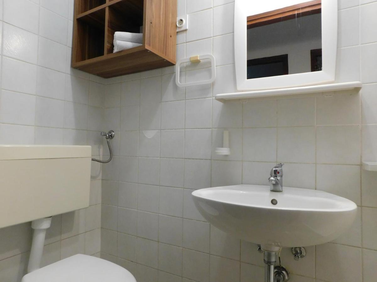 Apartmani Salus Pag Town Eksteriør billede
